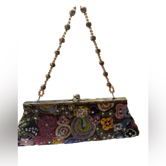 Vintage Inspired Embroidered and Beaded Evening Clutch Bag - Picture 2 of 14